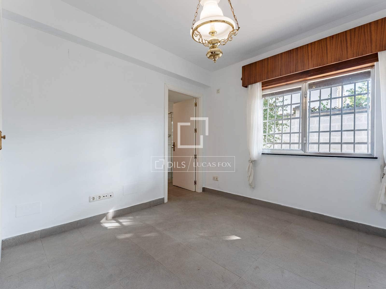 4 soveværelse Villa til salg i Malaga by med swimmingpool garage - € 1.590.000 (Ref: 8855916)