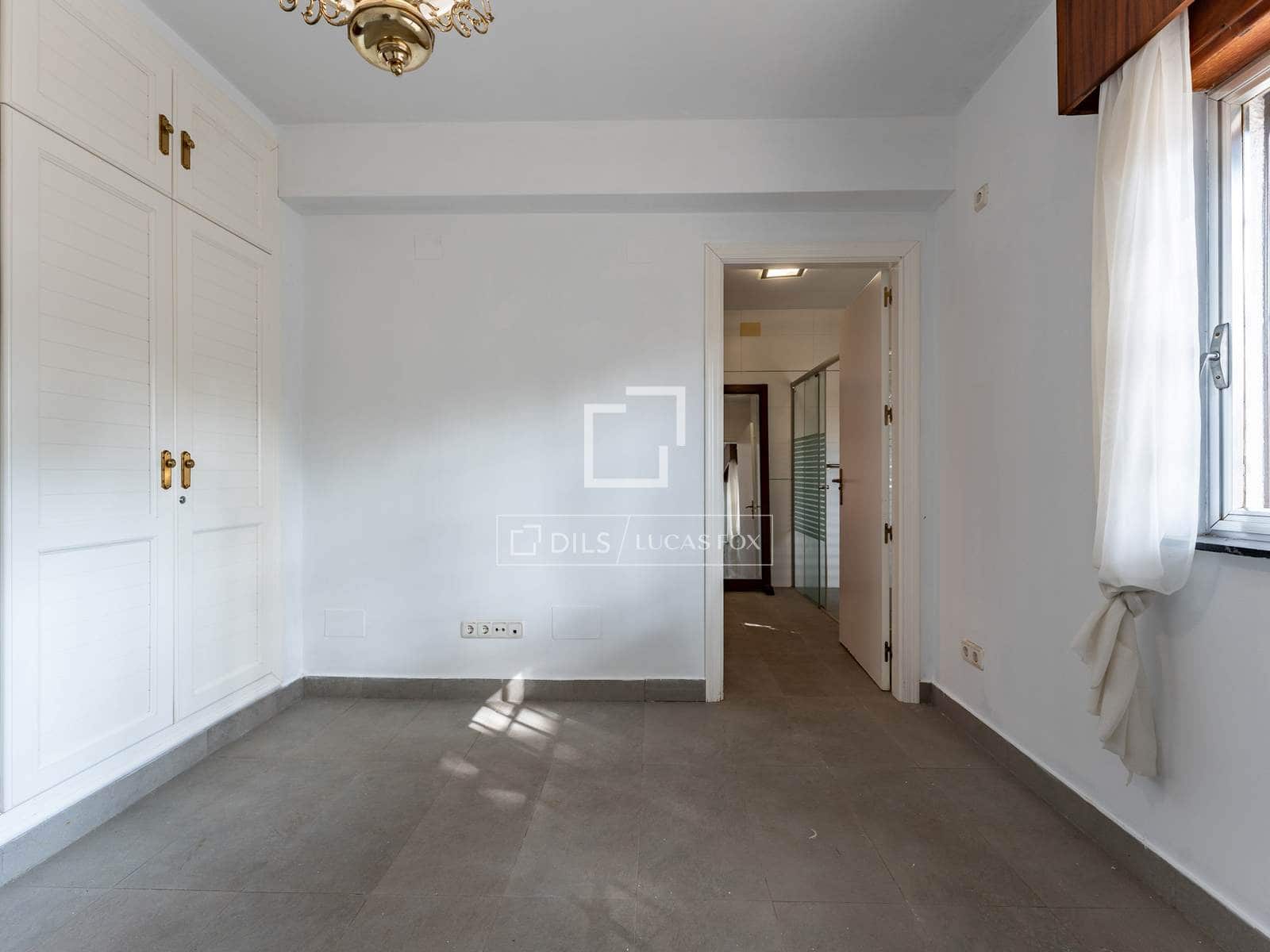 4 soveværelse Villa til salg i Malaga by med swimmingpool garage - € 1.590.000 (Ref: 8855916)