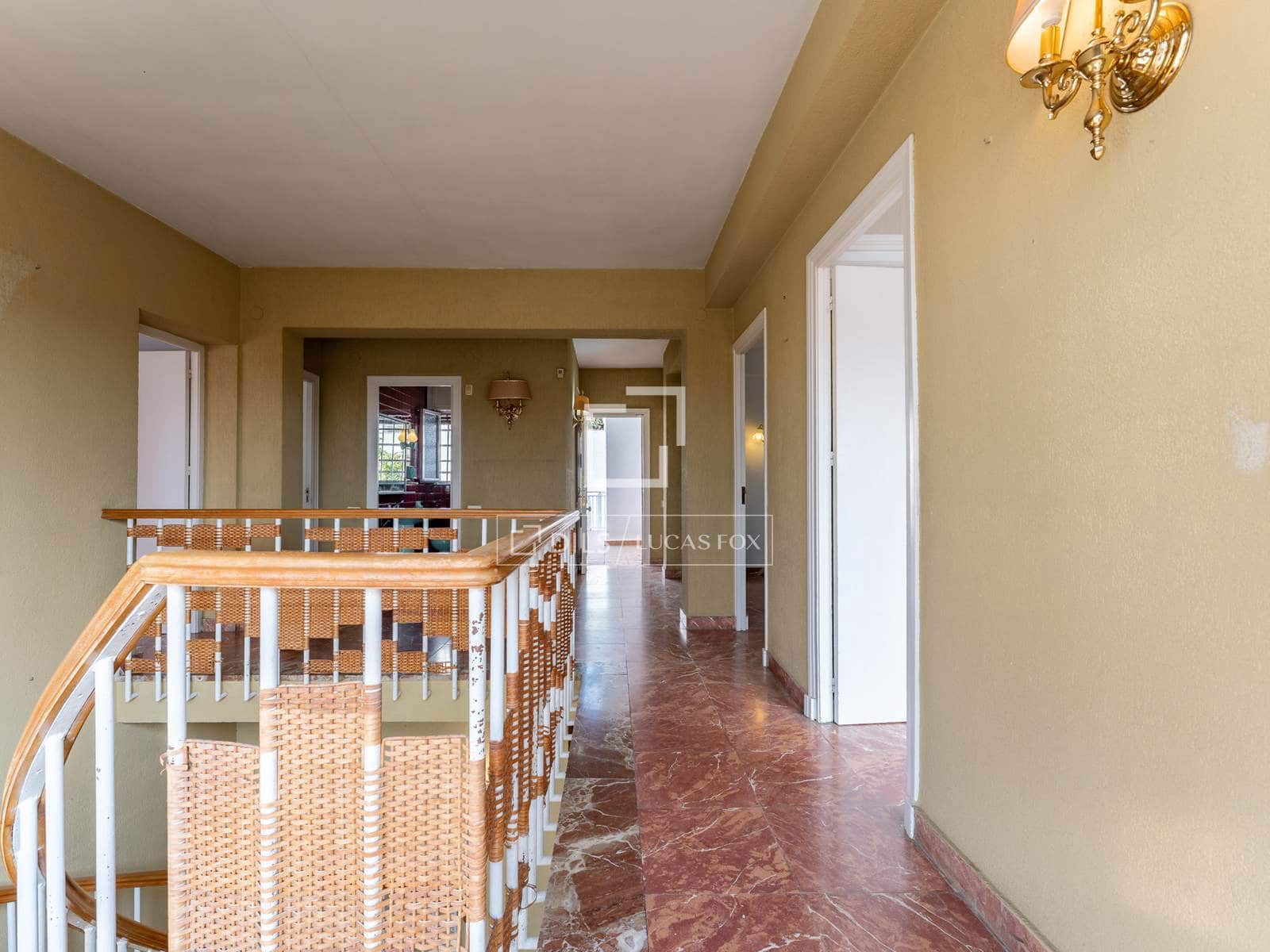 4 soveværelse Villa til salg i Malaga by med swimmingpool garage - € 1.590.000 (Ref: 8855916)