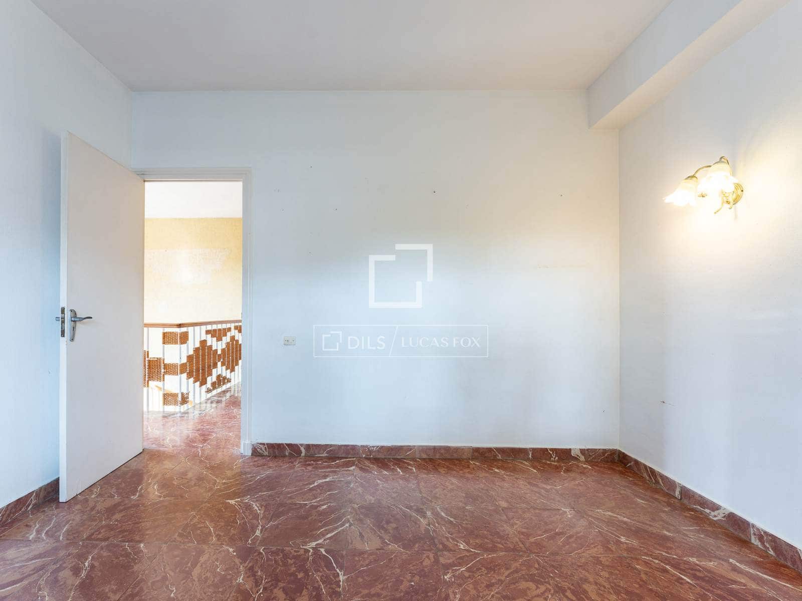 4 soveværelse Villa til salg i Malaga by med swimmingpool garage - € 1.590.000 (Ref: 8855916)