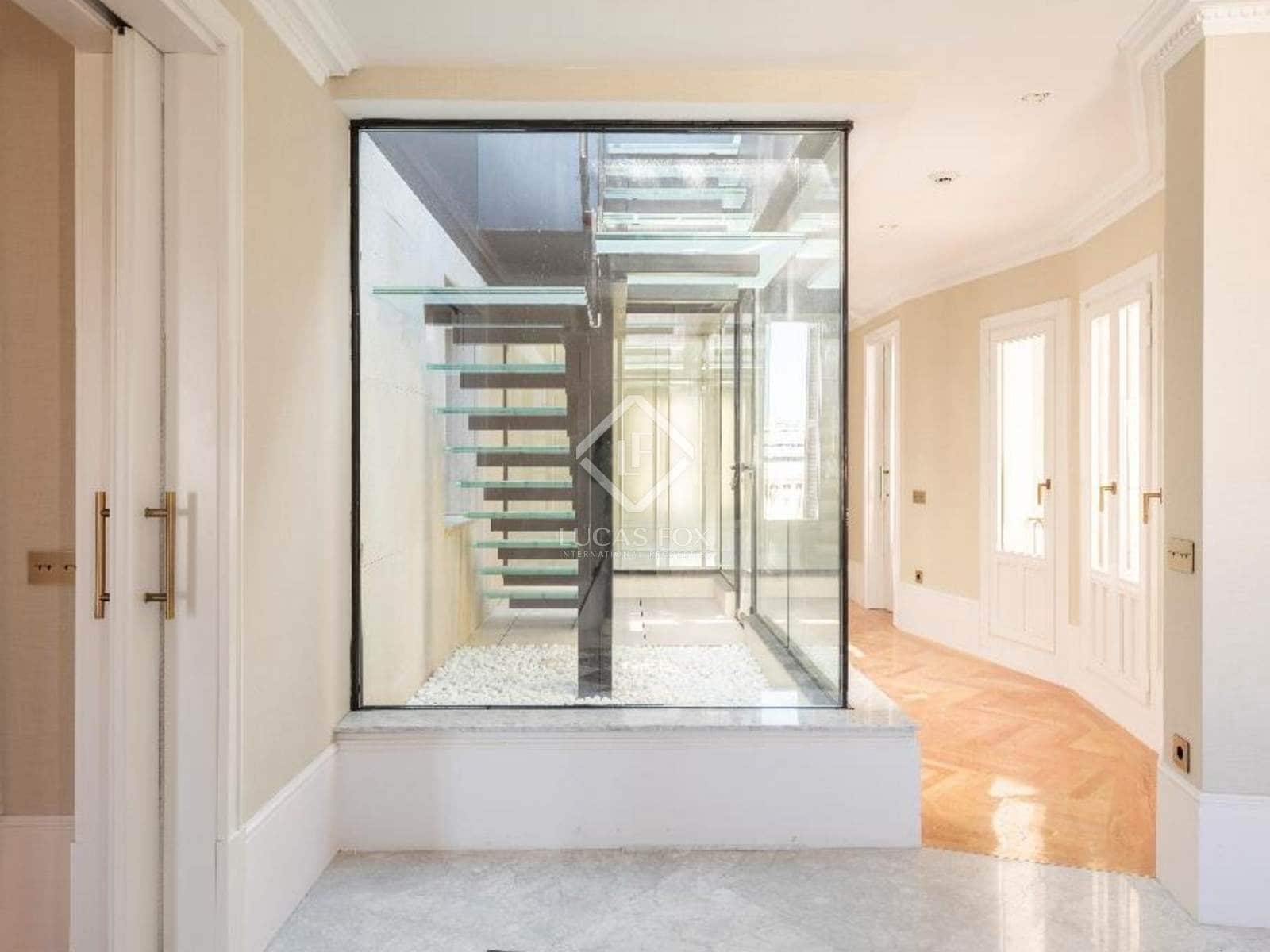 5 soveværelse Penthouse til salg i Madrid by med swimmingpool garage - € 11.900.000 (Ref: 8856678)