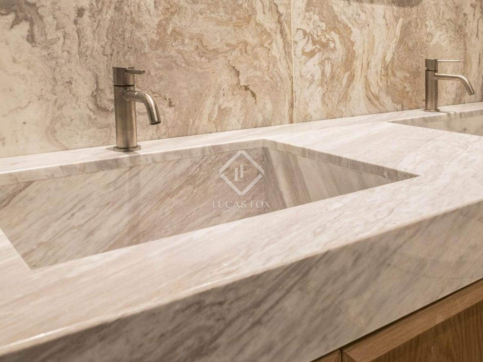 5 soveværelse Penthouse til salg i Madrid by med swimmingpool garage - € 11.900.000 (Ref: 8856678)