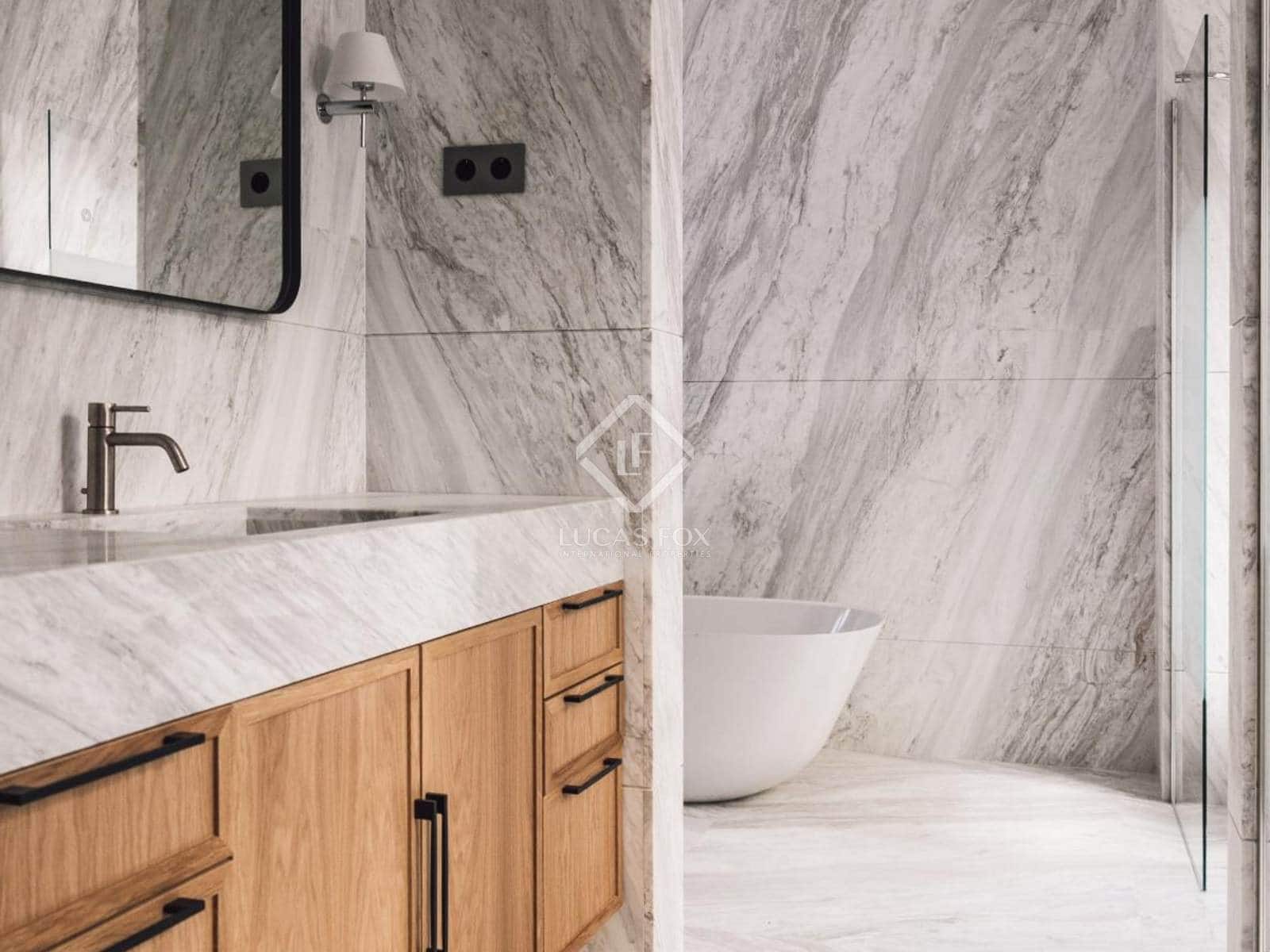 5 soveværelse Penthouse til salg i Madrid by med swimmingpool garage - € 11.900.000 (Ref: 8856678)