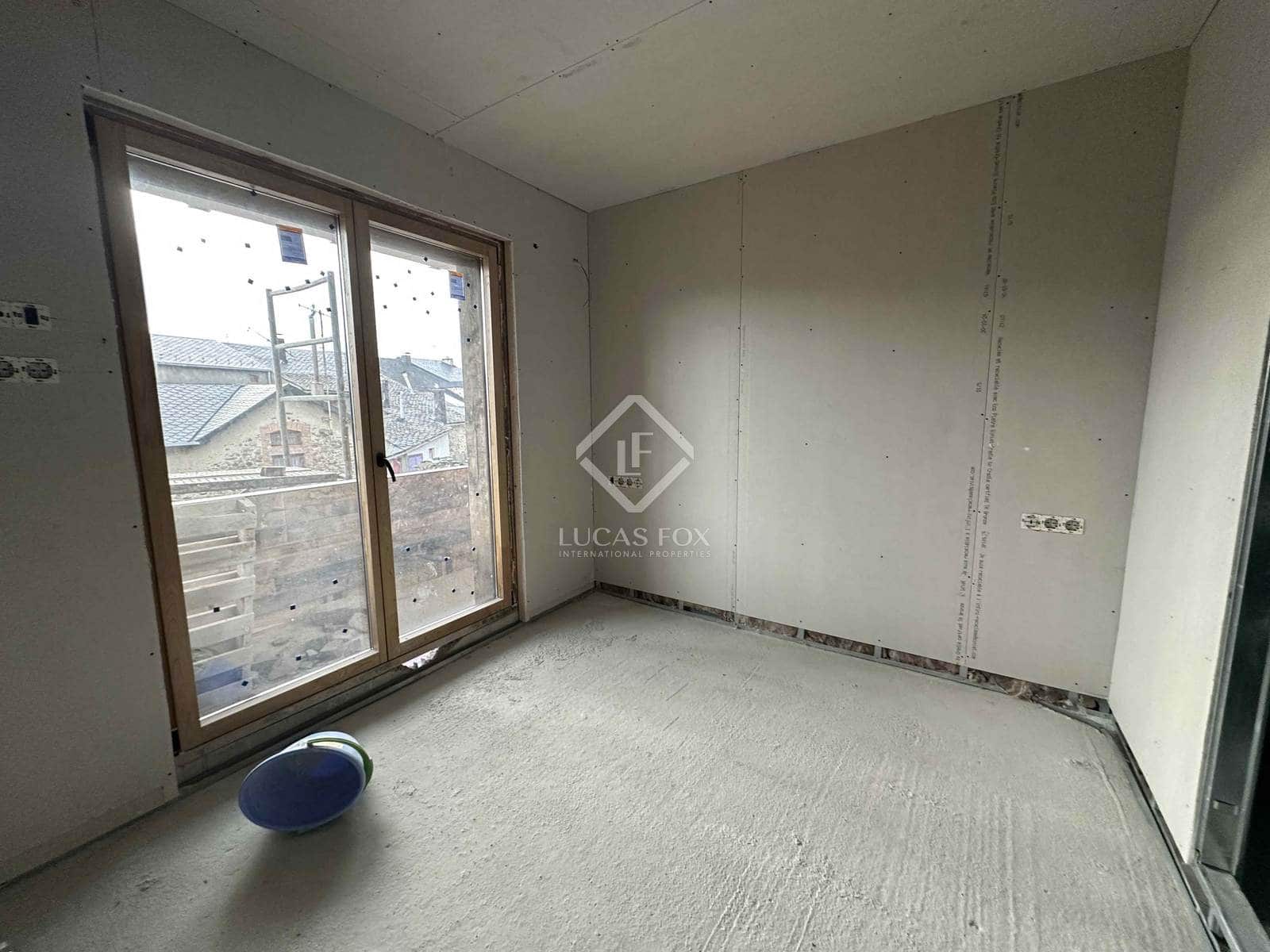 3 soveværelse Villa til salg i Llivia - € 680.000 (Ref: 8857813)