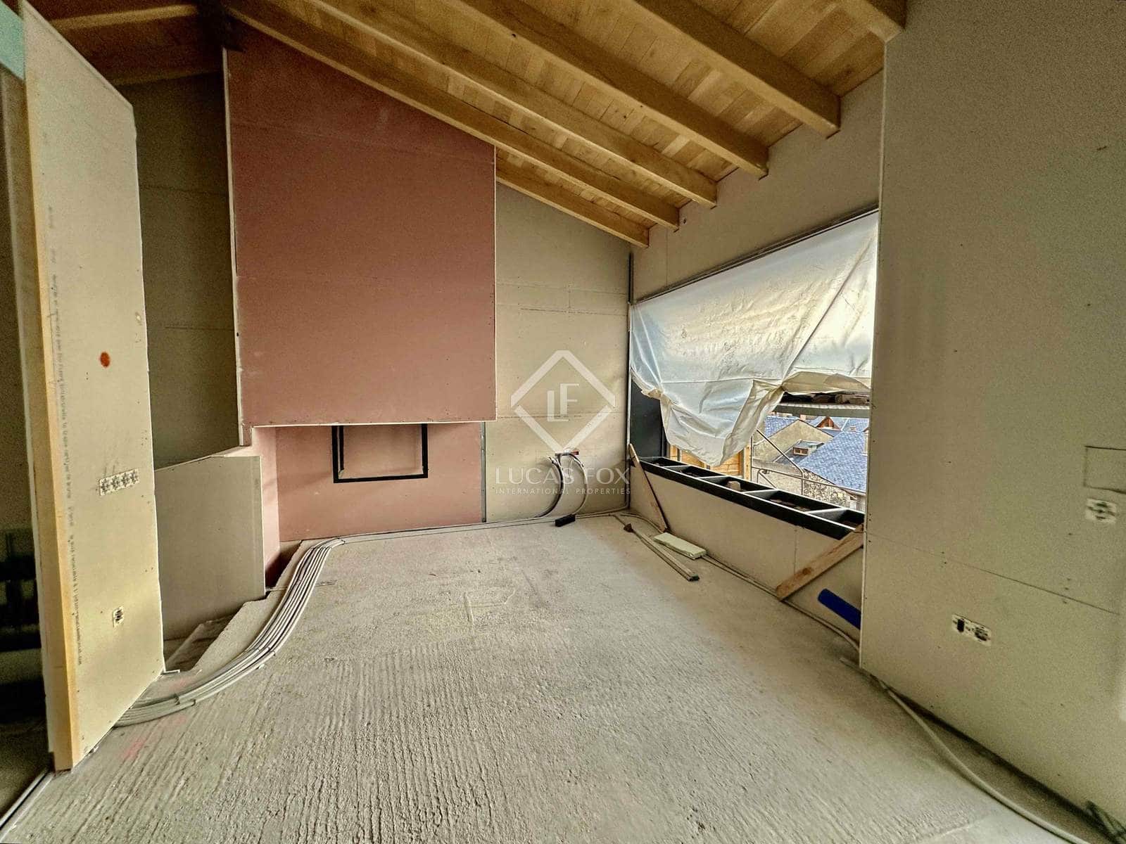 3 soveværelse Villa til salg i Llivia - € 680.000 (Ref: 8857813)