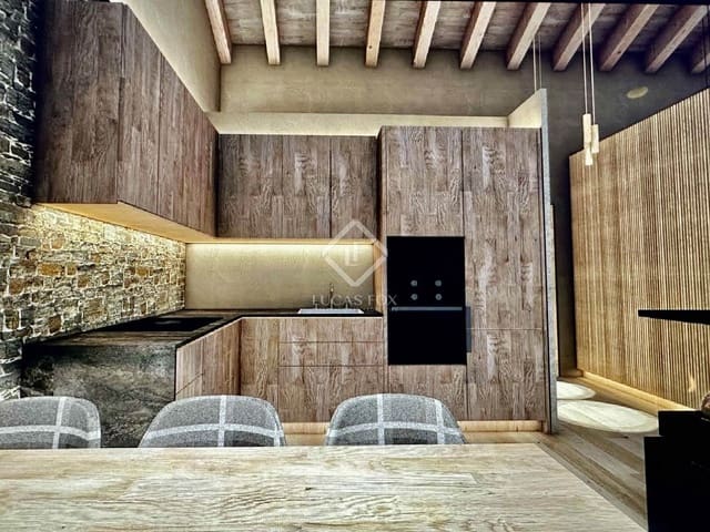 3 soveværelse Villa til salg i Llívia - € 680.000 (Ref: 8857813)