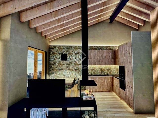 3 soveværelse Villa til salg i Llívia - € 680.000 (Ref: 8857813)