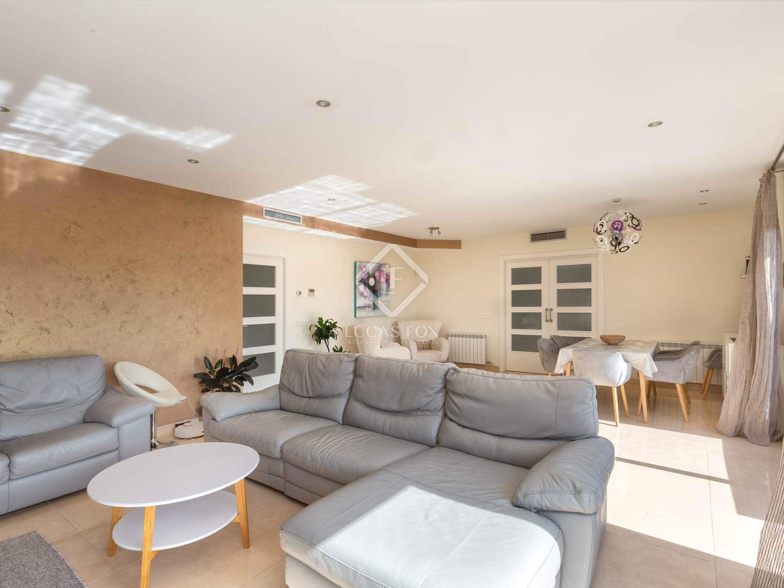 4 soveværelse Villa til salg i Lloret de Mar med swimmingpool garage - € 875.000 (Ref: 8861540)