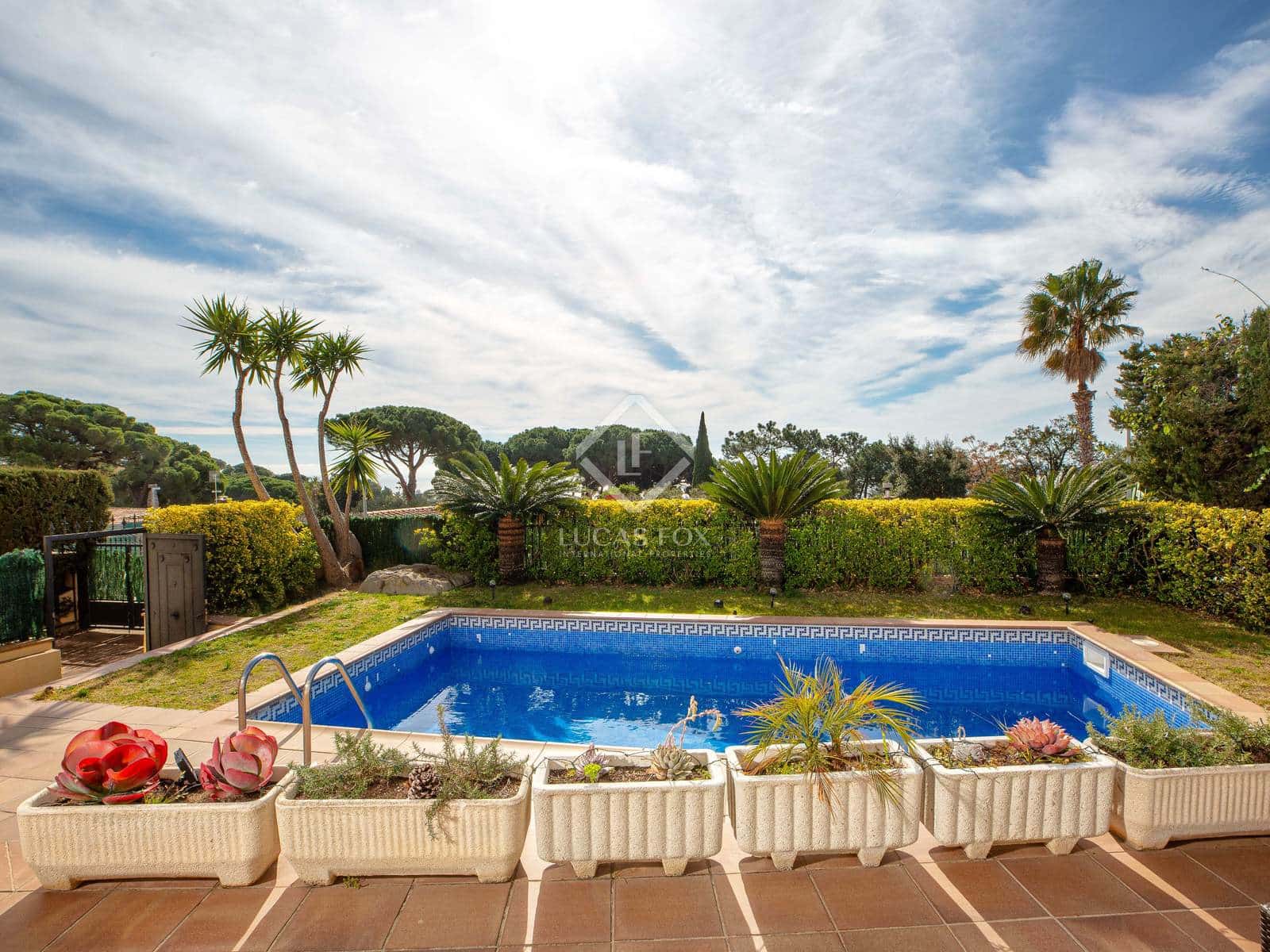 4 soveværelse Villa til salg i Lloret de Mar med swimmingpool garage - € 875.000 (Ref: 8861540)