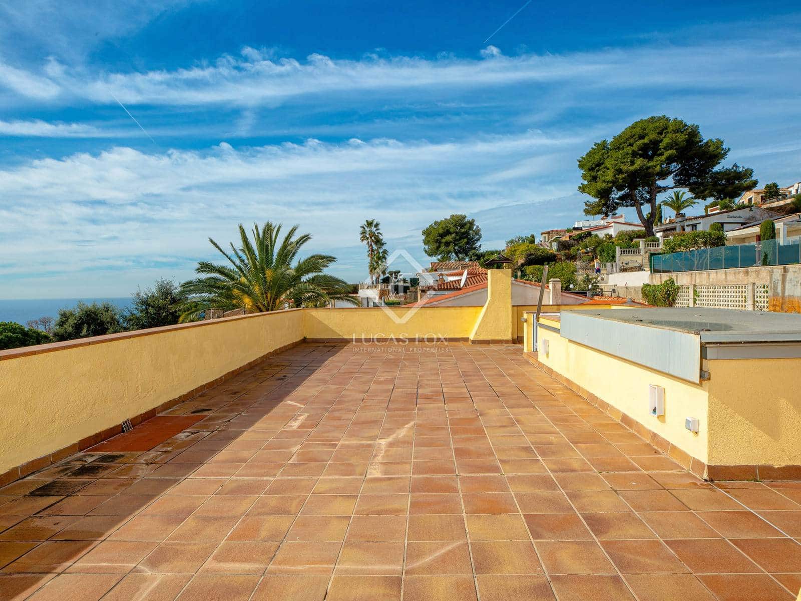 4 soveværelse Villa til salg i Lloret de Mar med swimmingpool garage - € 875.000 (Ref: 8861540)