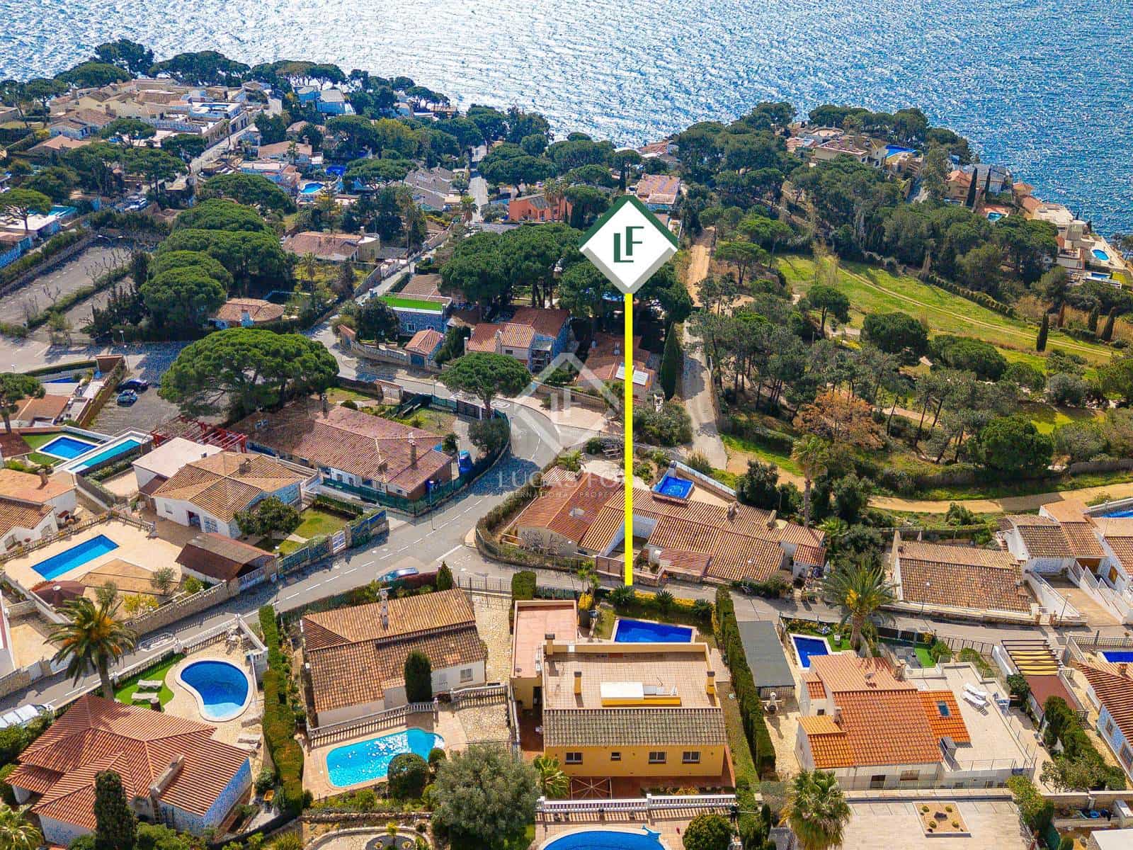 4 soveværelse Villa til salg i Lloret de Mar med swimmingpool garage - € 875.000 (Ref: 8861540)