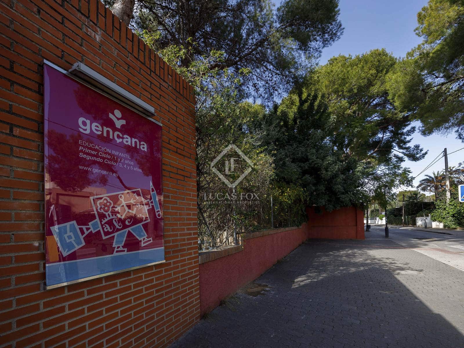4 bedroom Villa for sale in Godella with pool - € 1,090,000 (Ref: 8861545)