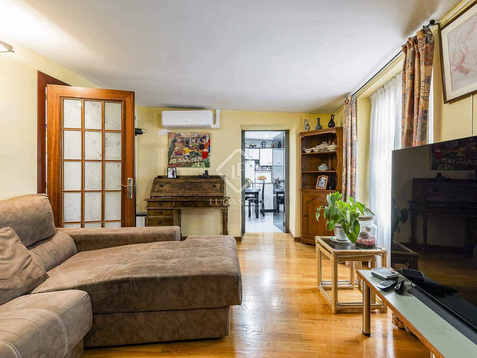 3 slaapkamer Appartement te koop in Barcelona stad - € 795.000 (Ref: 8863427)