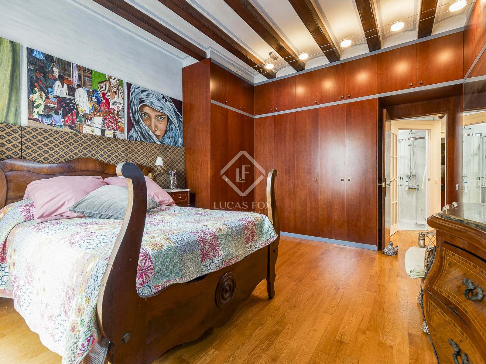 3 slaapkamer Appartement te koop in Barcelona stad - € 795.000 (Ref: 8863427)