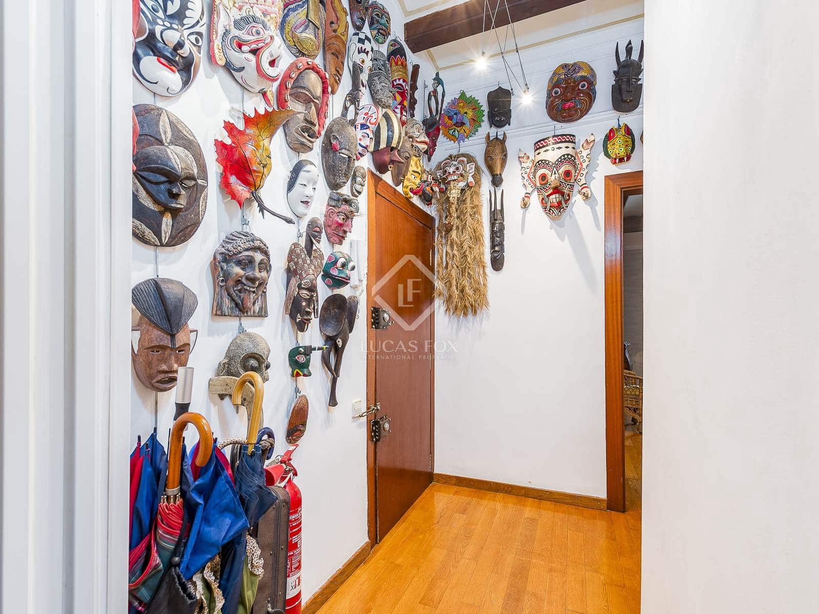 3 slaapkamer Appartement te koop in Barcelona stad - € 795.000 (Ref: 8863427)