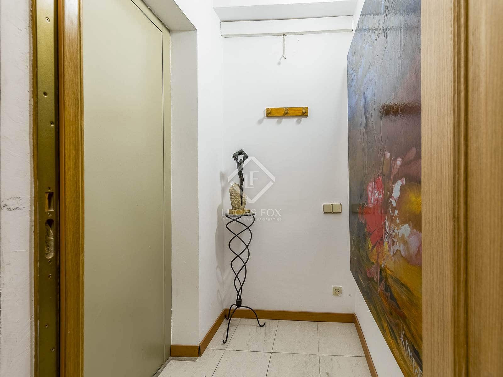 3 slaapkamer Appartement te koop in Barcelona stad - € 795.000 (Ref: 8863427)