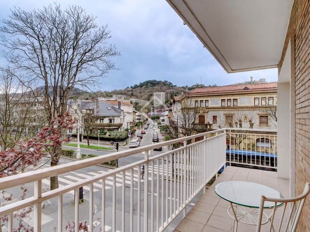 3 quarto Apartamento para venda em Donostia-San Sebastián - 1 150 000 € (Ref: 8863428)