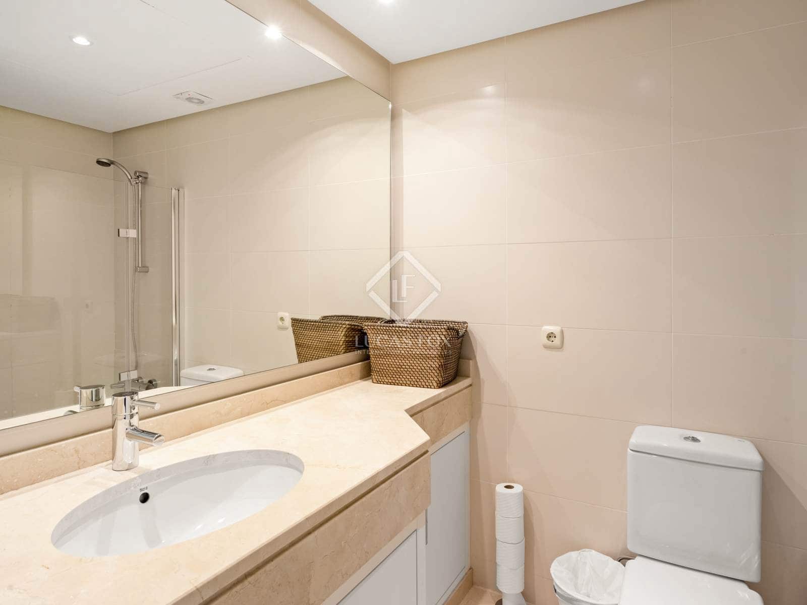 2 slaapkamer Appartement te koop in Casares met garage - € 390.000 (Ref: 8863667)