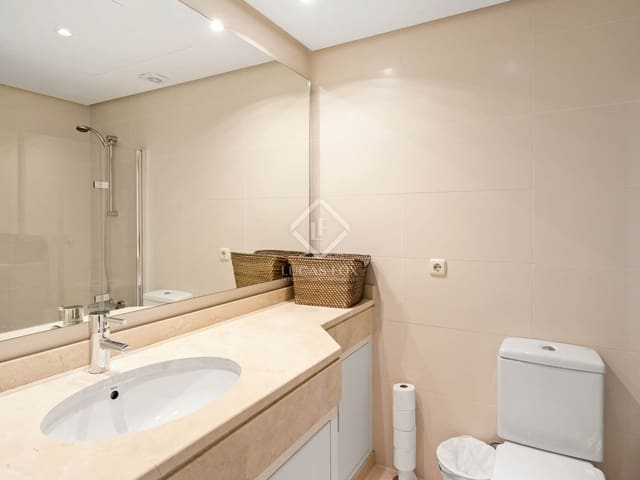 2 slaapkamer Appartement te koop in Casares met garage - € 390.000 (Ref: 8863667)