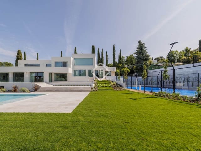 5 slaapkamer Villa te koop in Boadilla del Monte met zwembad garage - € 5.300.000 (Ref: 8864189)