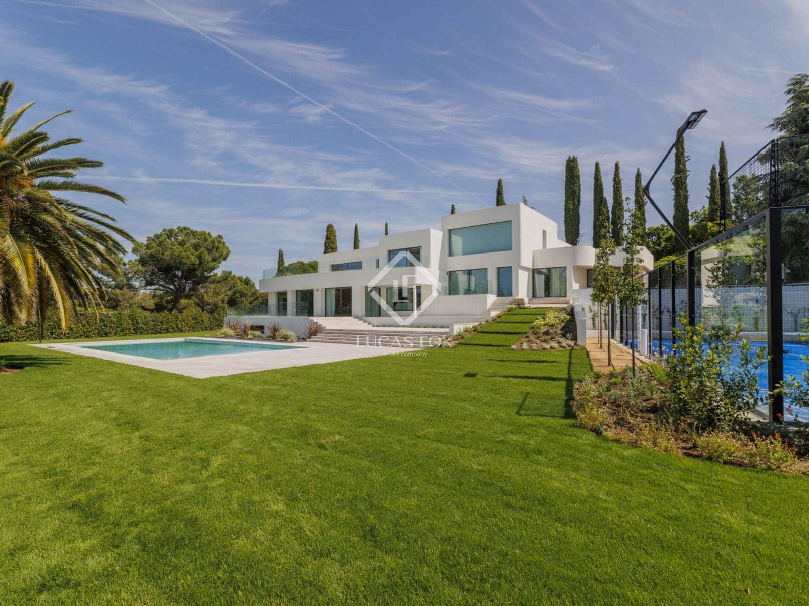 Chalet de 5 habitaciones en Boadilla del Monte en venta con piscina garaje - 5.300.000 € (Ref: 8864189)