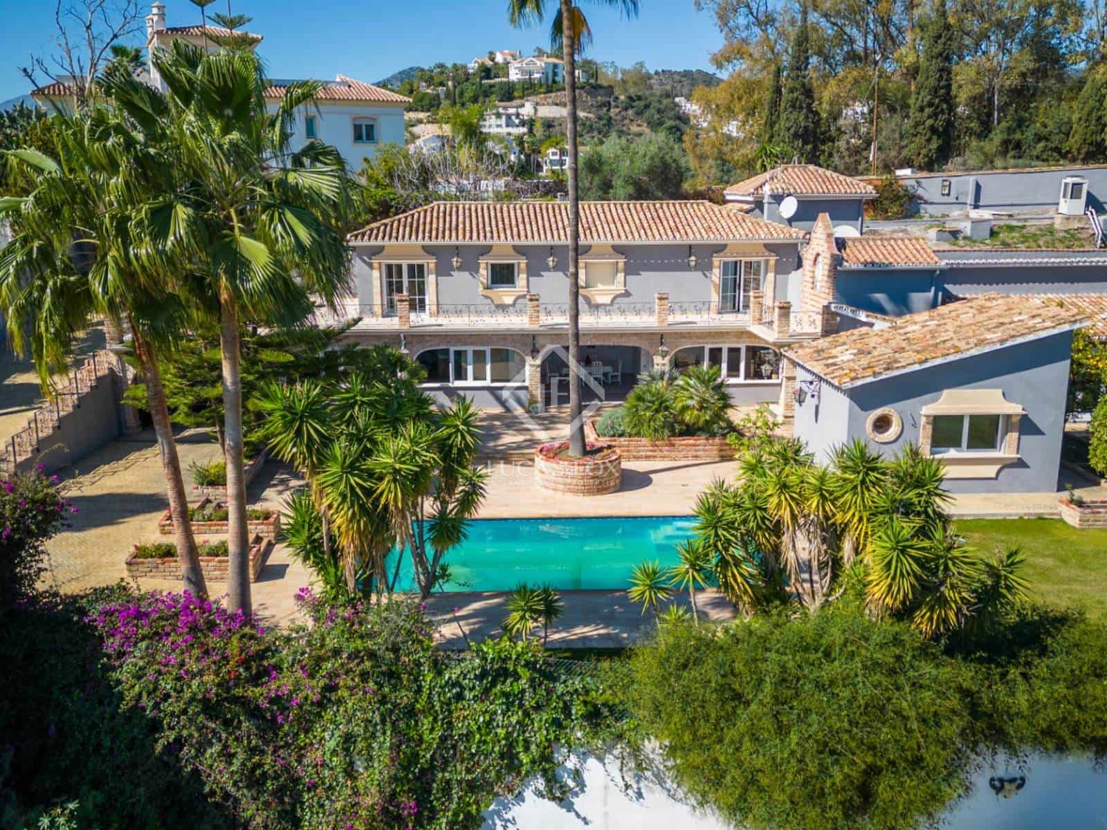 5 chambre Villa/Maison à vendre à Benahavis avec piscine garage - 1 700 000 € (Ref: 8864190)