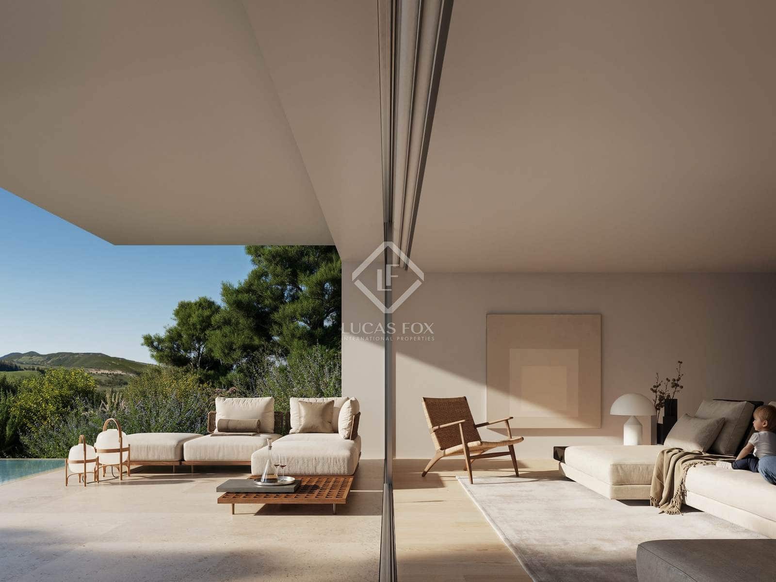 3 bedroom Villa for sale in Estepona - € 1,400,000 (Ref: 8866400)