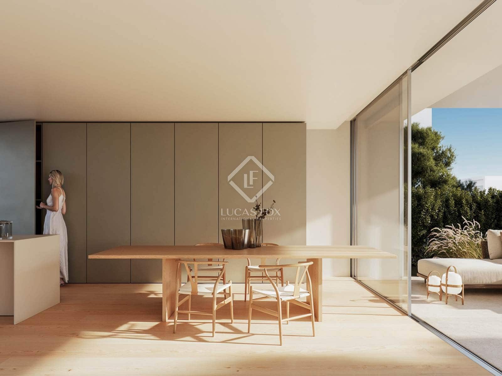 3 bedroom Villa for sale in Estepona - € 1,400,000 (Ref: 8866400)