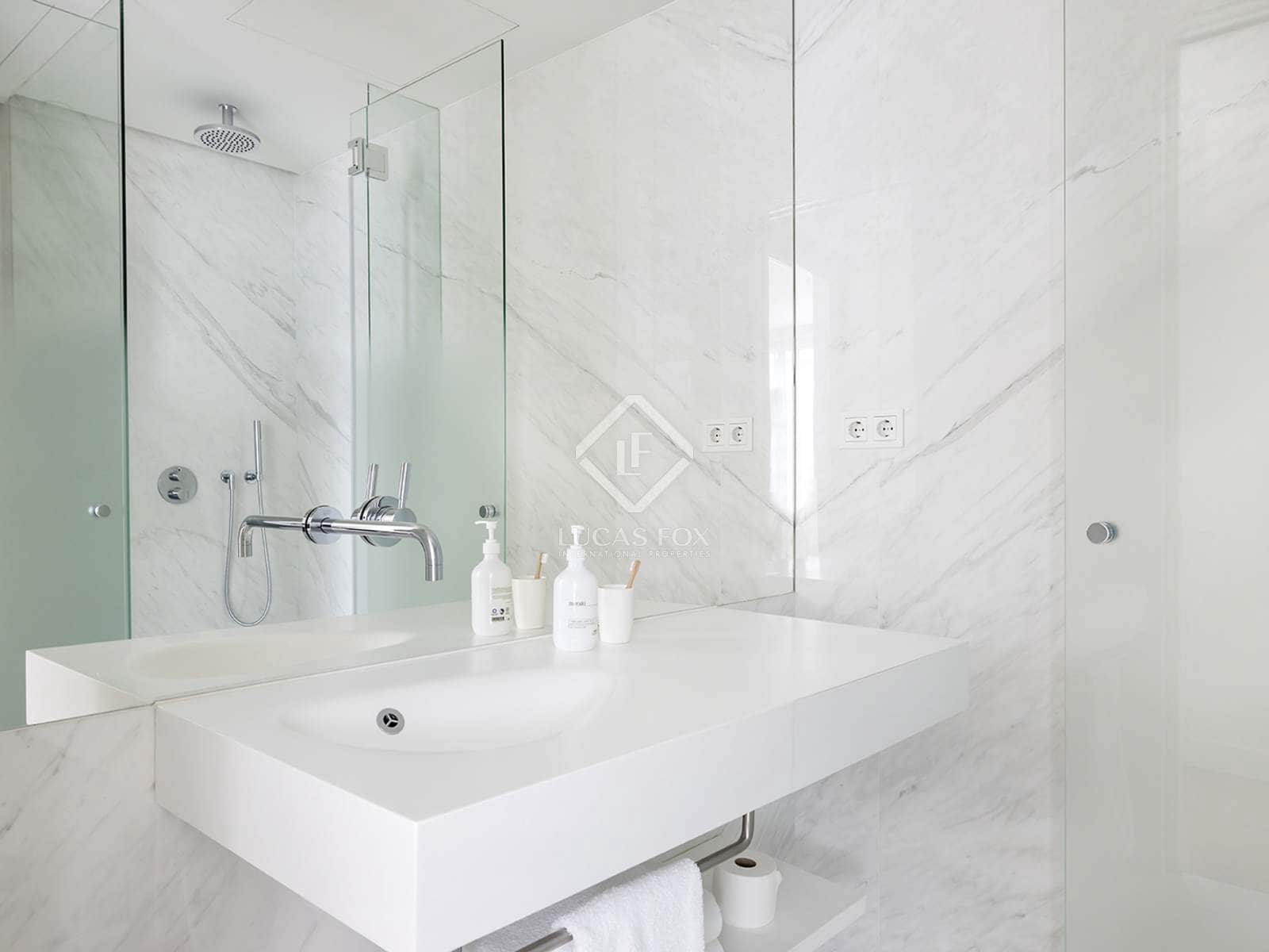 Apartamento de 3 habitaciones en Barcelona ciudad en venta con piscina garaje - 2.636.875 € (Ref: 8866482)