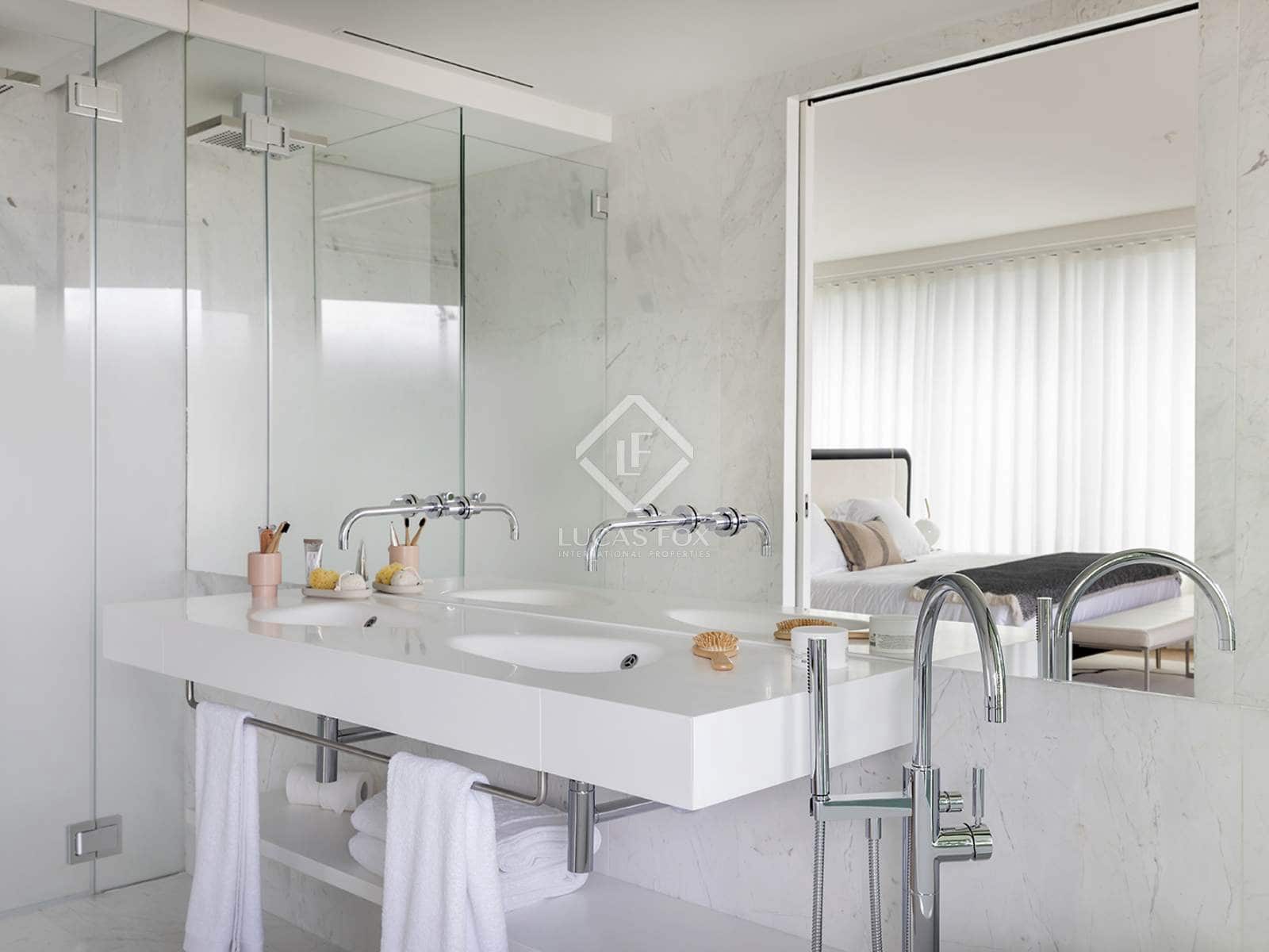 Apartamento de 3 habitaciones en Barcelona ciudad en venta con piscina garaje - 2.636.875 € (Ref: 8866482)