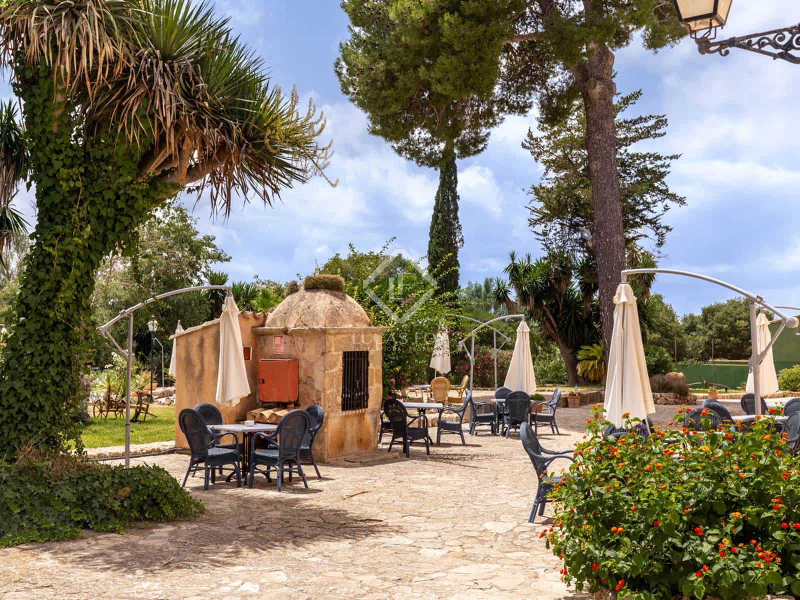 24 soveværelse Erhverv til salg i Sencelles med swimmingpool - € 6.800.000 (Ref: 8866492)