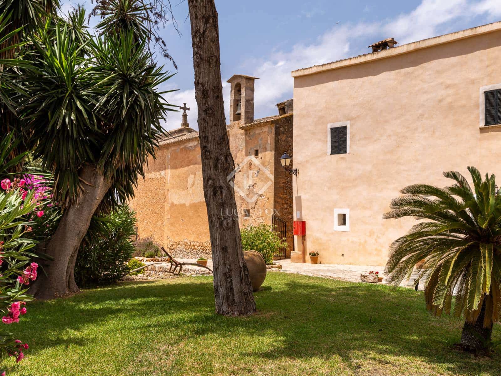 24 soveværelse Erhverv til salg i Sencelles med swimmingpool - € 6.800.000 (Ref: 8866492)