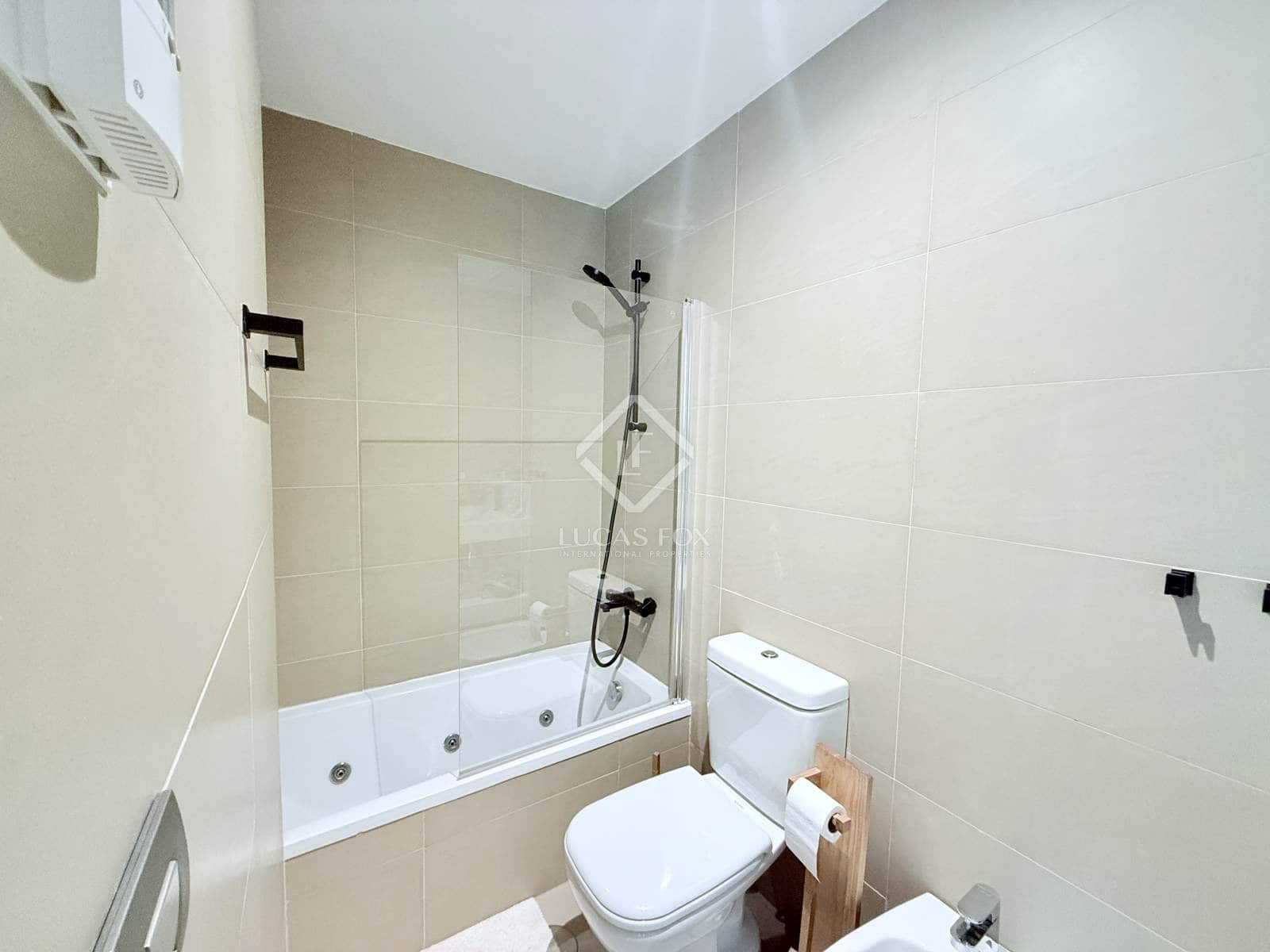 2 soveværelse Lejlighed til salg i Benidorm med swimmingpool garage - € 395.000 (Ref: 8868162)