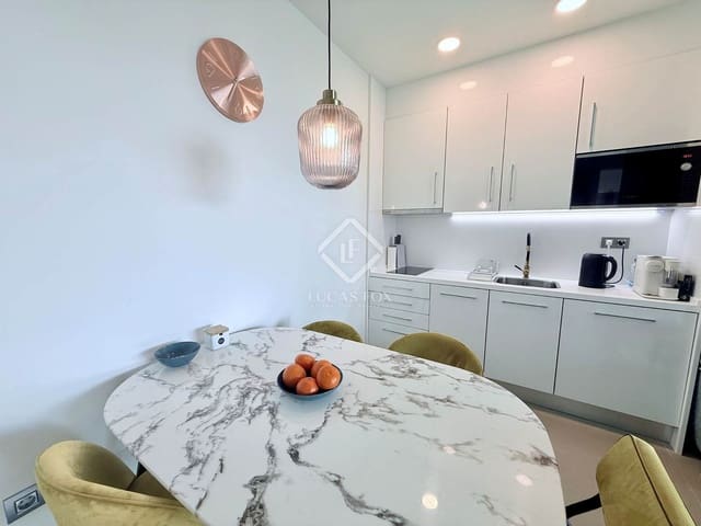 2 soveværelse Lejlighed til salg i Benidorm med swimmingpool garage - € 395.000 (Ref: 8868162)