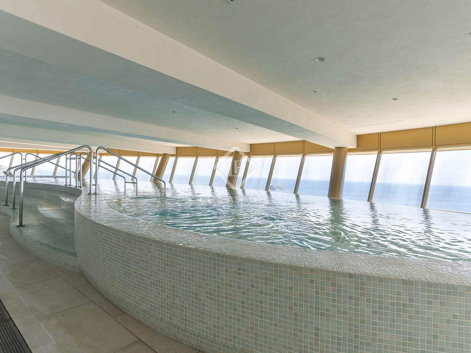 2 soveværelse Lejlighed til salg i Benidorm med swimmingpool garage - € 395.000 (Ref: 8868162)