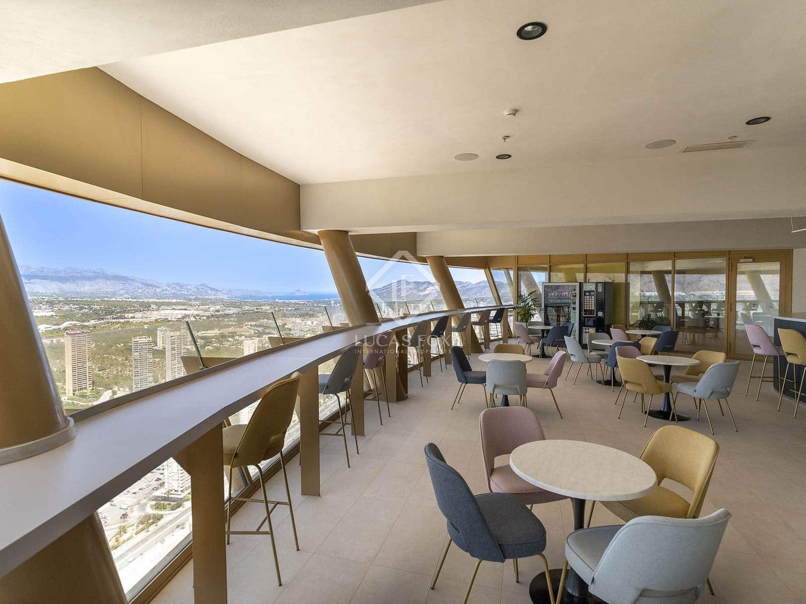 2 soveværelse Lejlighed til salg i Benidorm med swimmingpool garage - € 395.000 (Ref: 8868162)