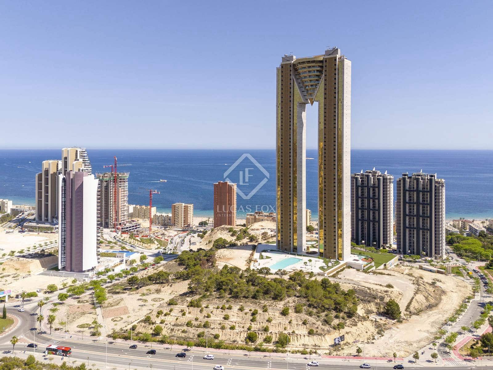 2 soveværelse Lejlighed til salg i Benidorm med swimmingpool garage - € 395.000 (Ref: 8868162)