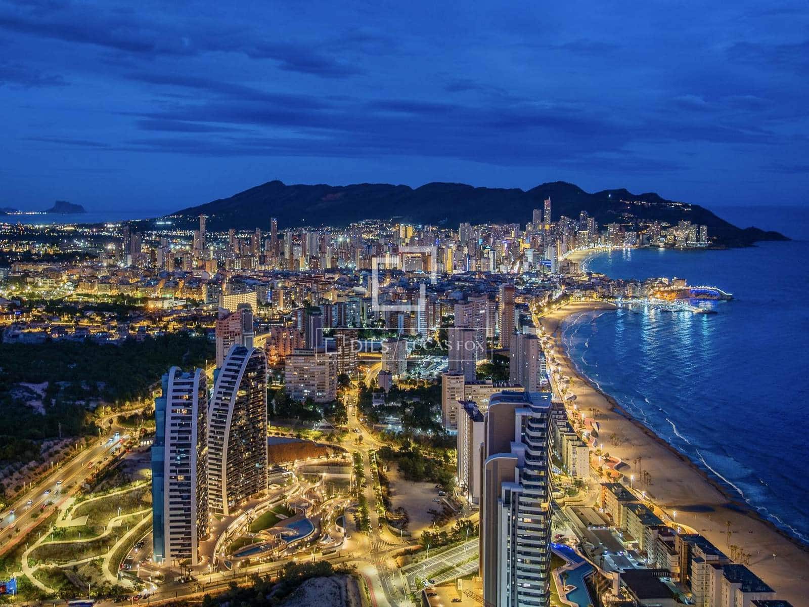2 Zimmer Apartment zu verkaufen in Benidorm mit Pool Garage - 395.000 € (Ref: 8868162)