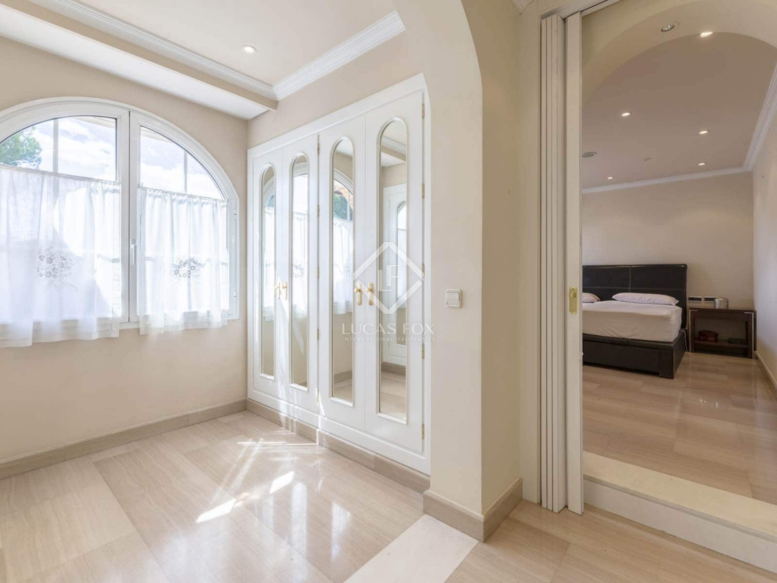 7 soveværelse Villa til salg i Pozuelo de Alarcon med swimmingpool garage - € 3.900.000 (Ref: 8868163)