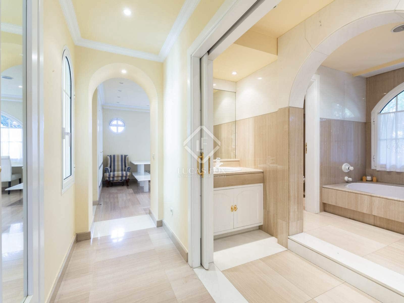 7 soveværelse Villa til salg i Pozuelo de Alarcon med swimmingpool garage - € 3.900.000 (Ref: 8868163)