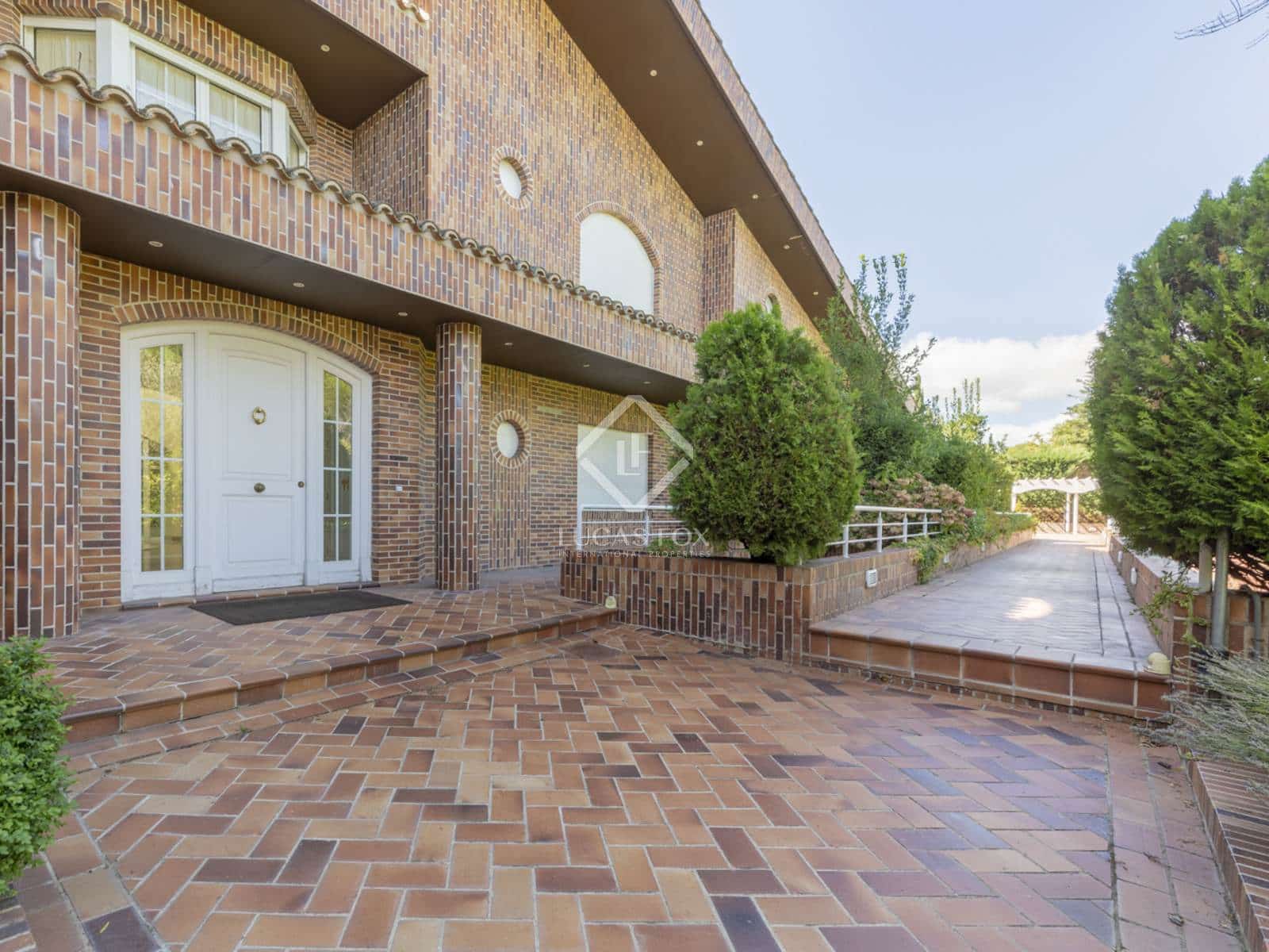 7 soveværelse Villa til salg i Pozuelo de Alarcon med swimmingpool garage - € 3.900.000 (Ref: 8868163)