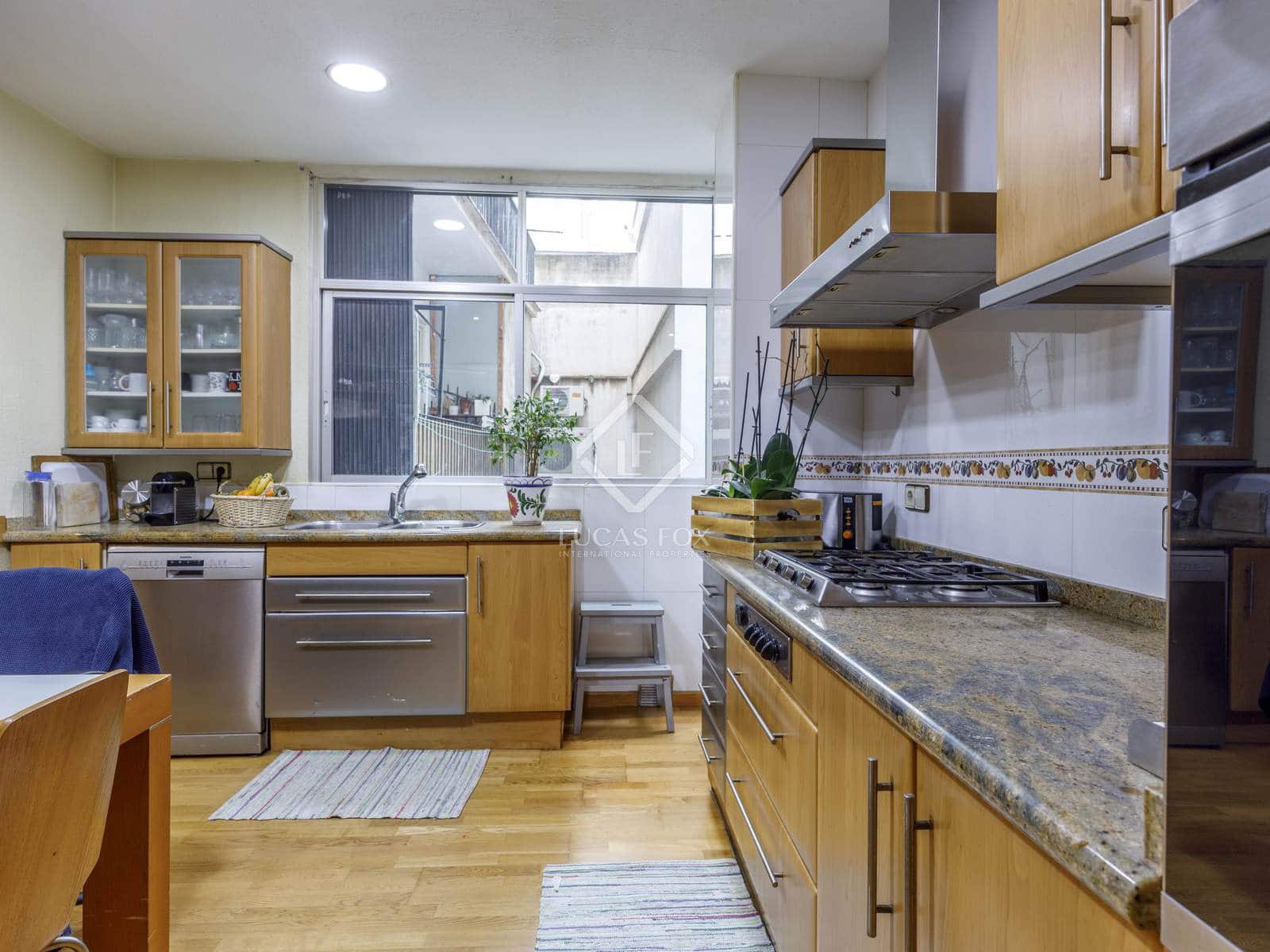 8 chambre Appartement à vendre à Valence ville - 1 075 000 € (Ref: 8868165)