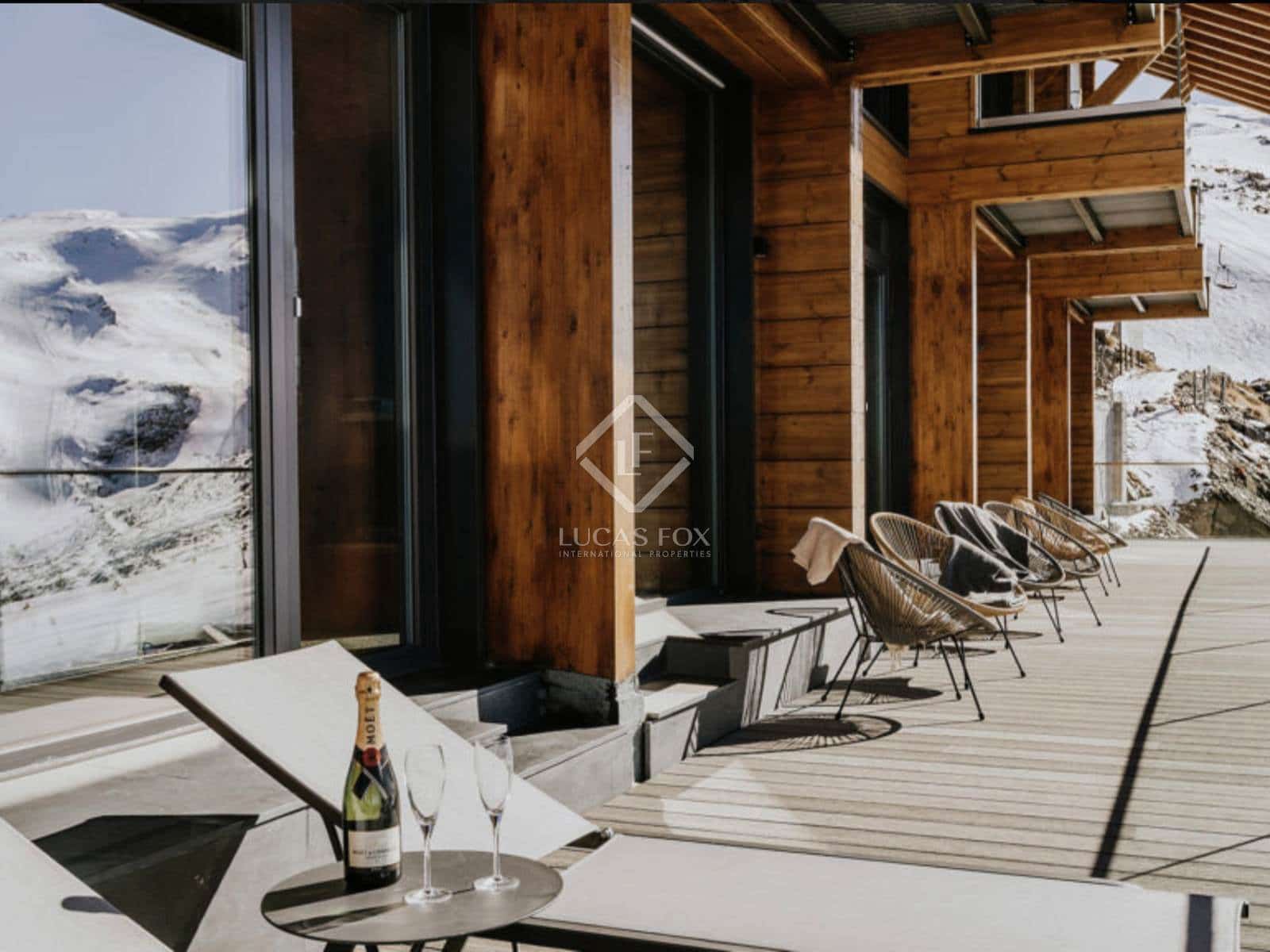 3 slaapkamer Appartement te koop in Granada stad met zwembad garage - € 800.000 (Ref: 8868474)