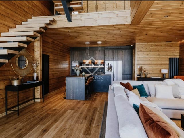 3 sypialnia Apartament na sprzedaż w Miasto Grenada z basenem garażem - 800 000 € (Ref: 8868474)