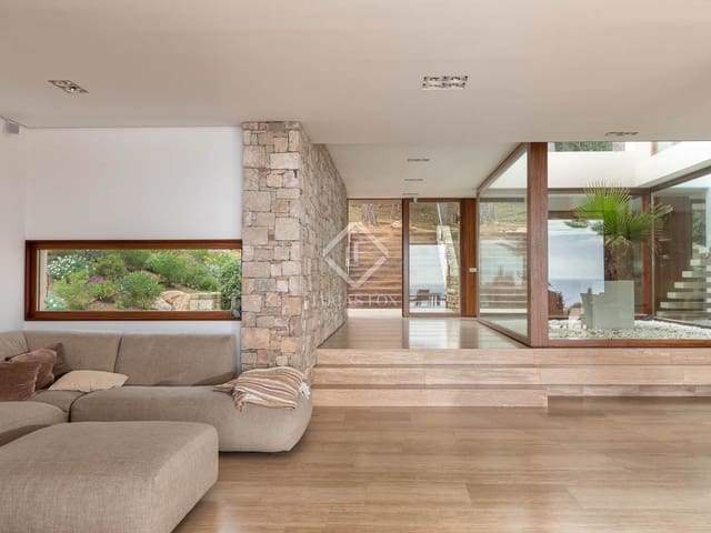 5 bedroom Villa for sale in Begur with pool garage - € 3,650,000 (Ref: 8872896)