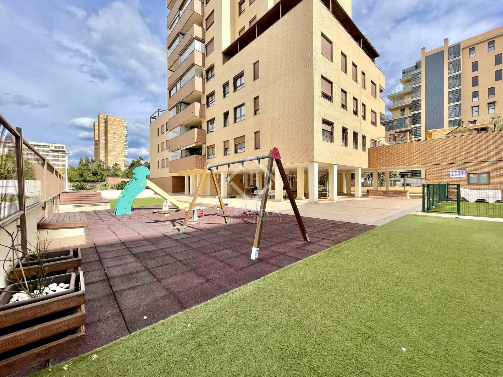 2 quarto Apartamento para venda em Alicante cidade com garagem - 370 000 € (Ref: 8872902)