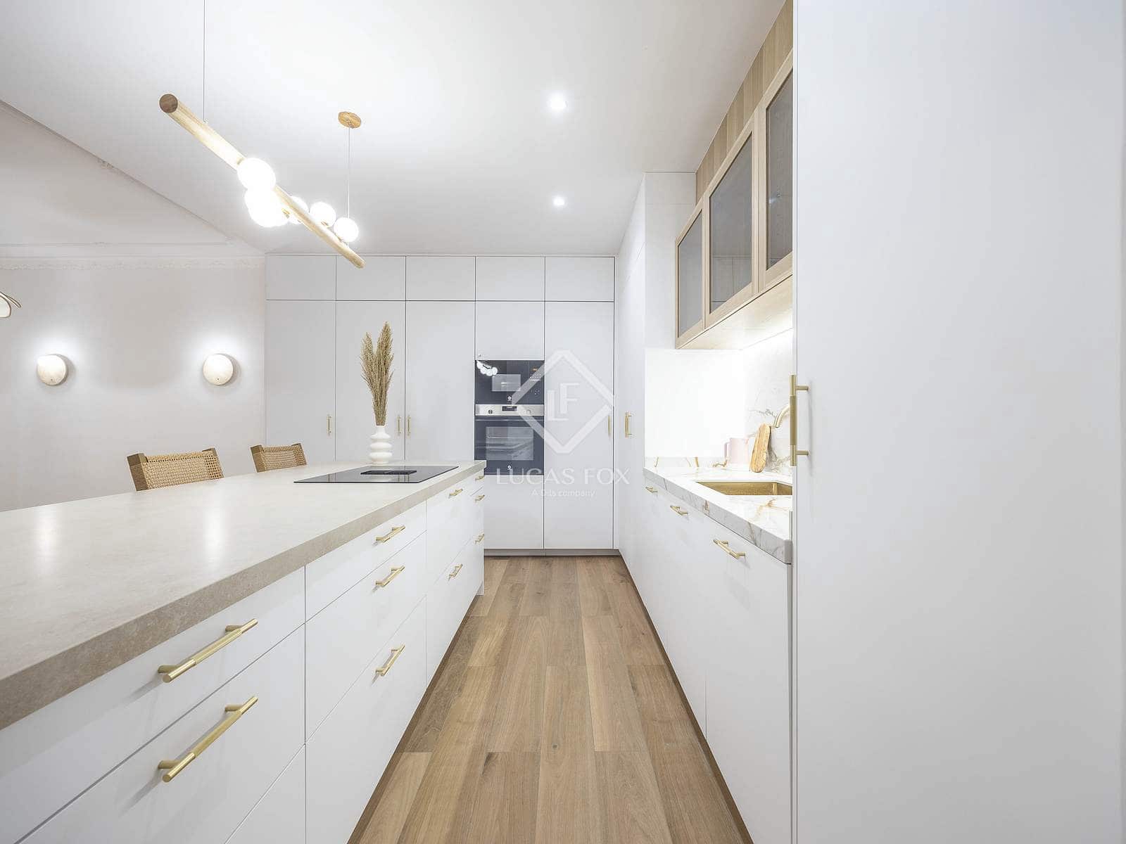 4 slaapkamer Appartement te koop in Valencia stad - € 780.000 (Ref: 8873417)