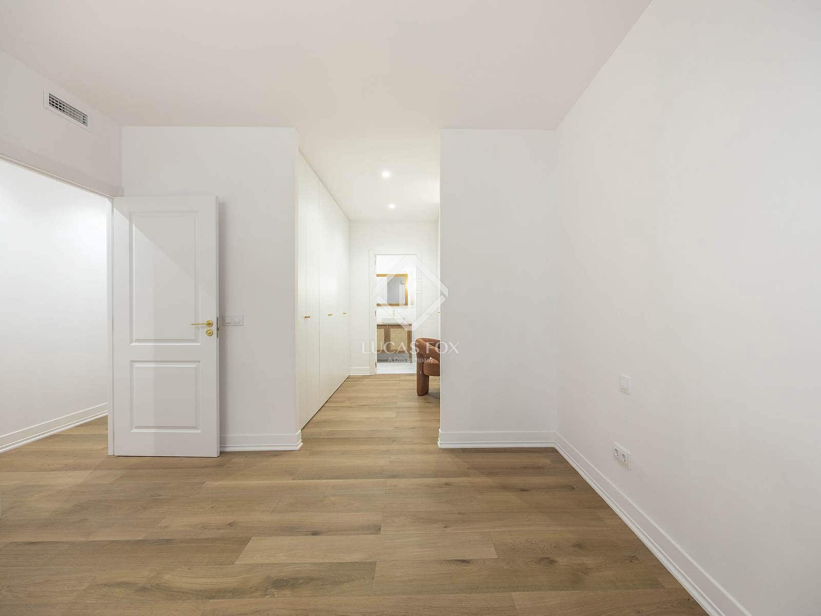 4 slaapkamer Appartement te koop in Valencia stad - € 780.000 (Ref: 8873417)