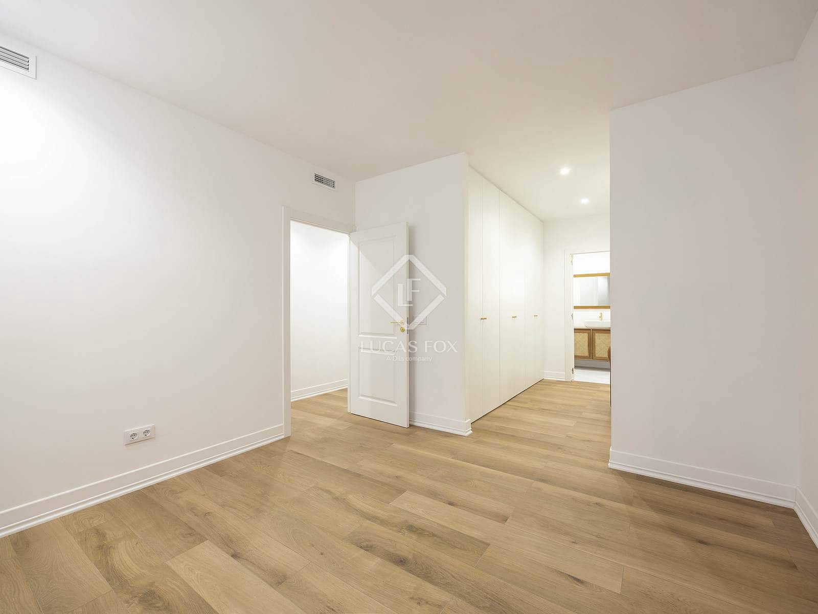 4 slaapkamer Appartement te koop in Valencia stad - € 780.000 (Ref: 8873417)