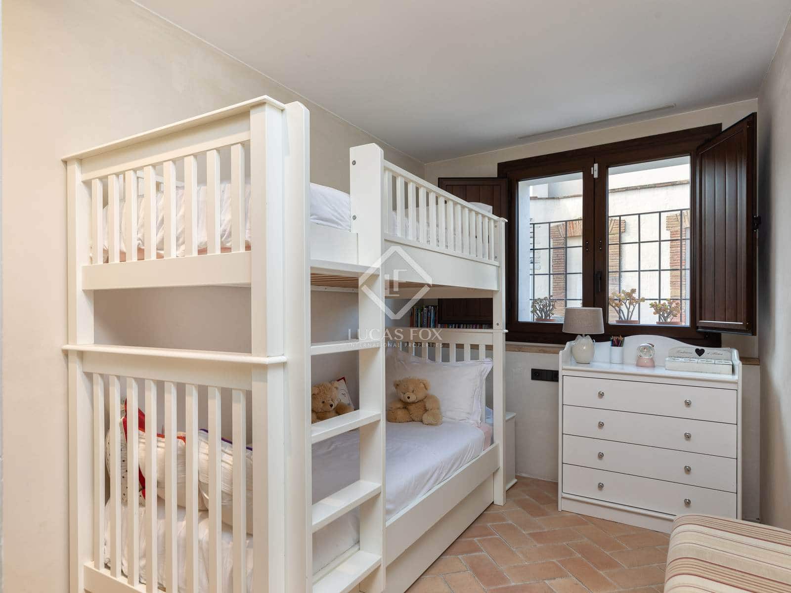 4 bedroom Villa for sale in Begur with pool garage - € 1,295,000 (Ref: 8875449)